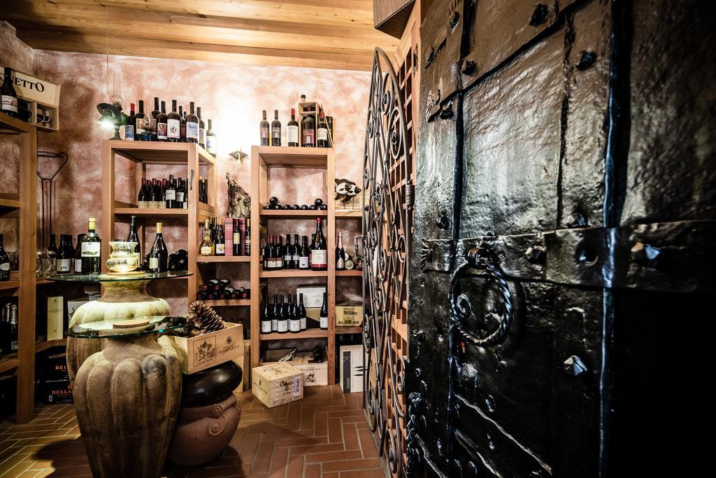 Hotel Restaurant Lilie Випитено Экстерьер фото